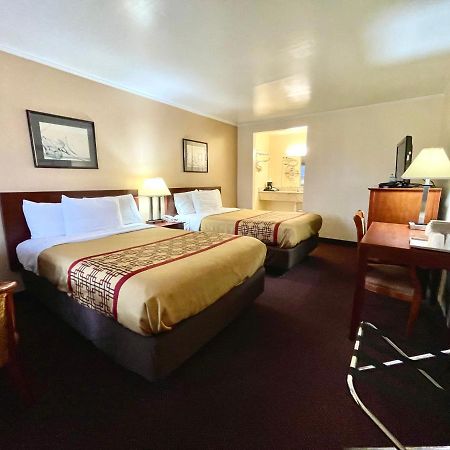 Passport Inn Somers Point - ซอเมอร์สพอยต์ ภายนอก รูปภาพ
