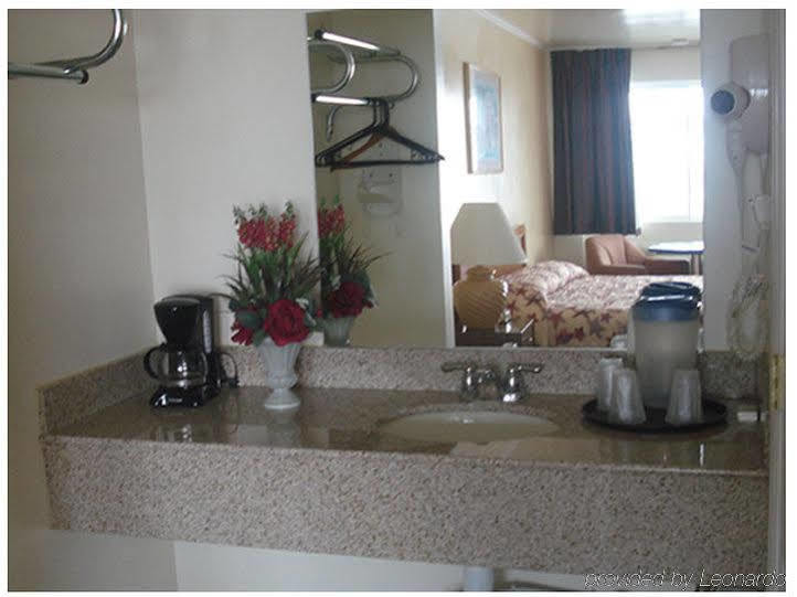 Passport Inn Somers Point - ซอเมอร์สพอยต์ ภายนอก รูปภาพ